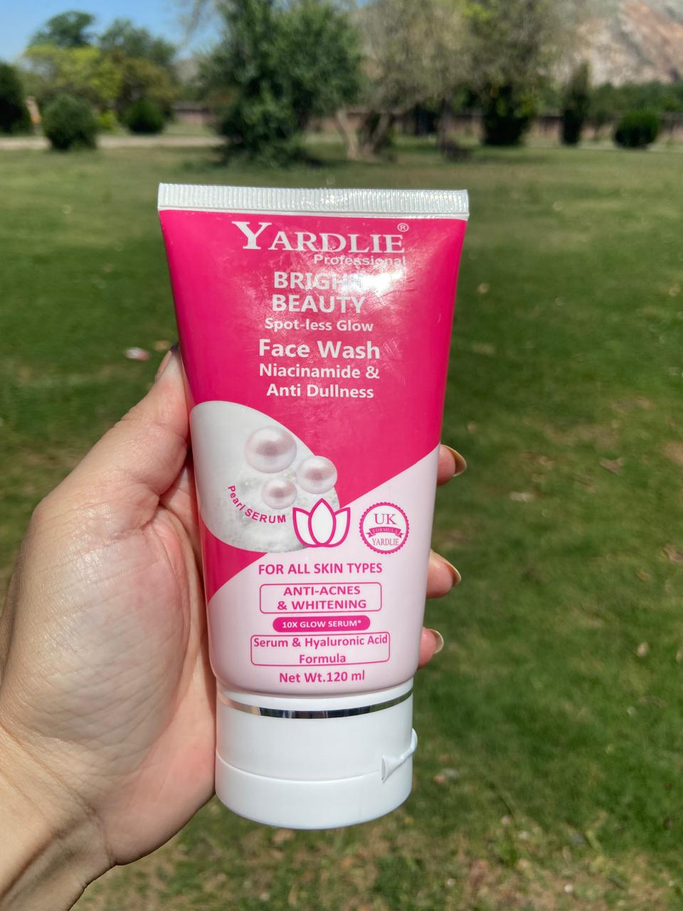 Yardlie Bright Beauty Spotless Glow Face Wash