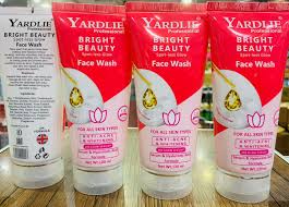 Yardlie Bright Beauty Spotless Glow Face Wash